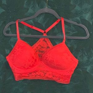 New without tag Victoria secret racer back bralette L